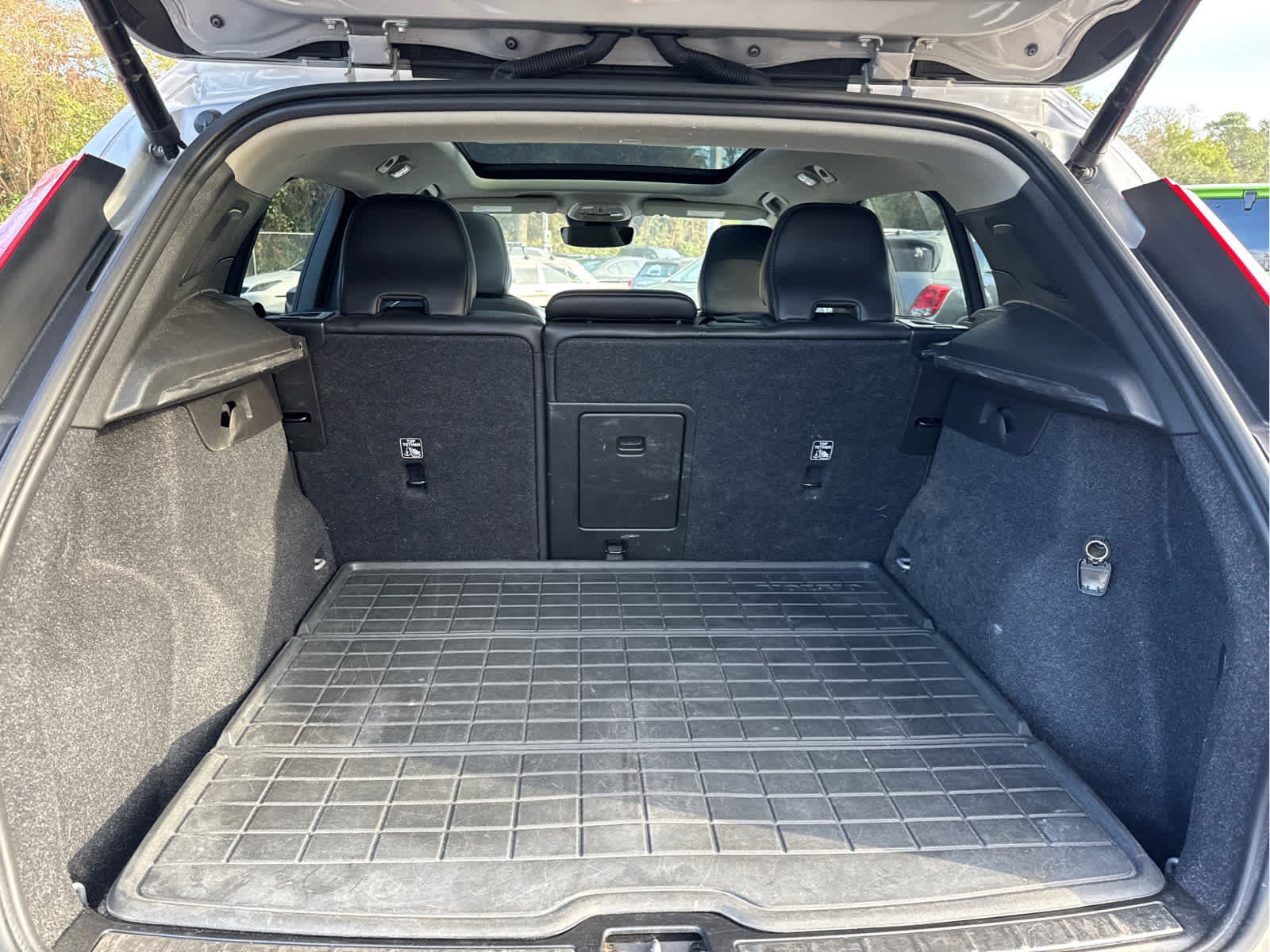 Certified 2023 Volvo XC40 B4 Plus w/ Driver Assist Package image 63