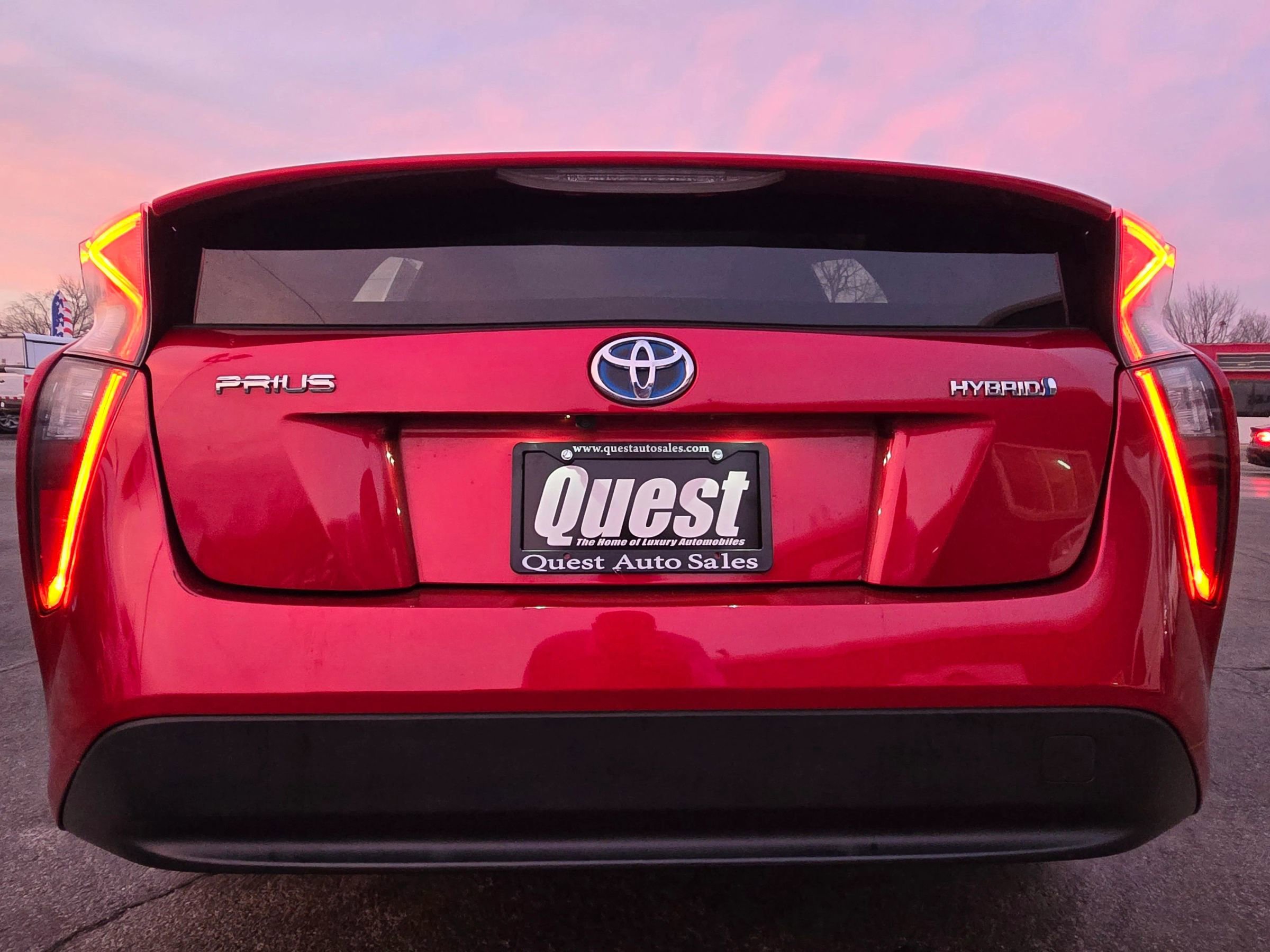 Used 2017 Toyota Prius Three image 6