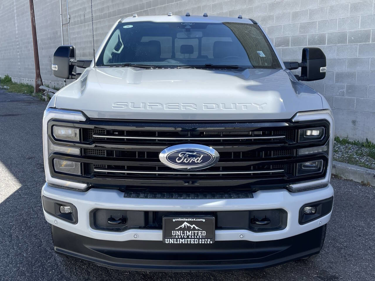 Used 2026 Ford F350 Platinum AWD/4WD image 2