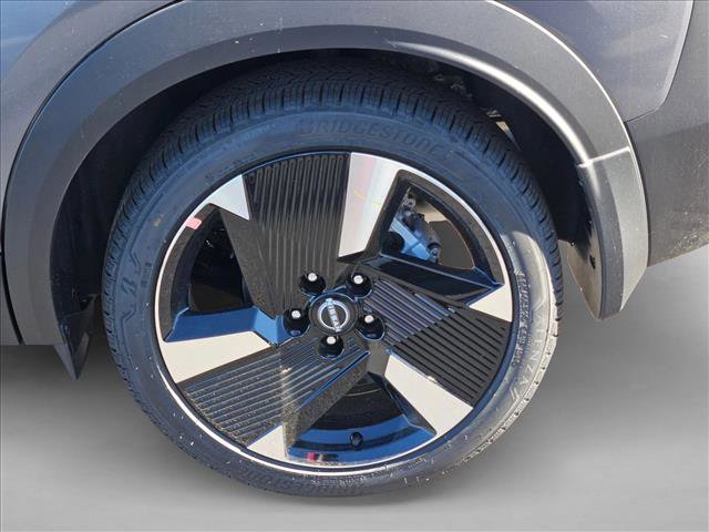 New 2026 Nissan Kicks SR image 11