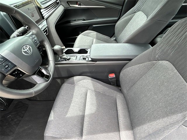 Used 2025 Toyota Camry LE image 19