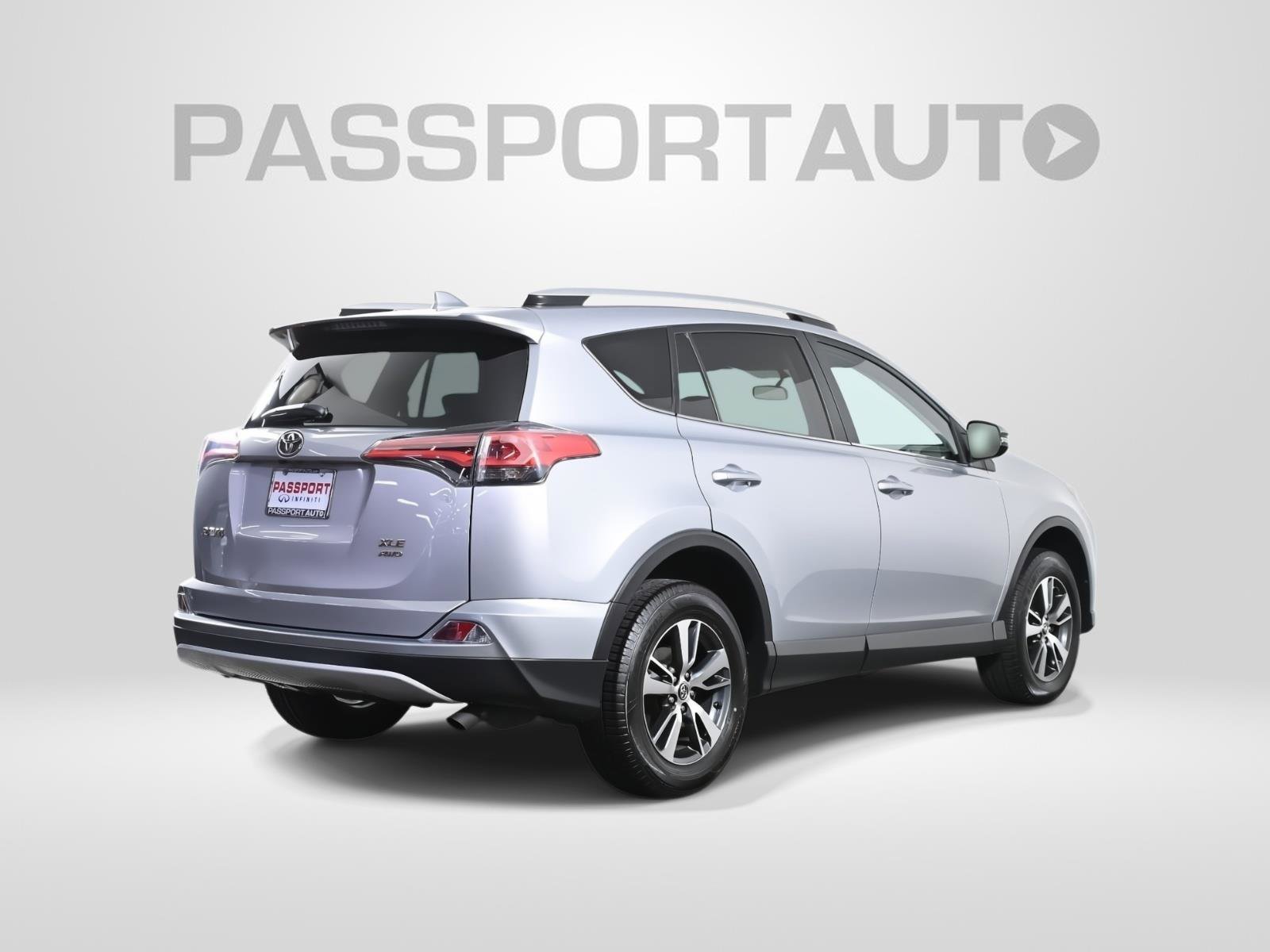 Used 2016 Toyota RAV4 XLE image 8