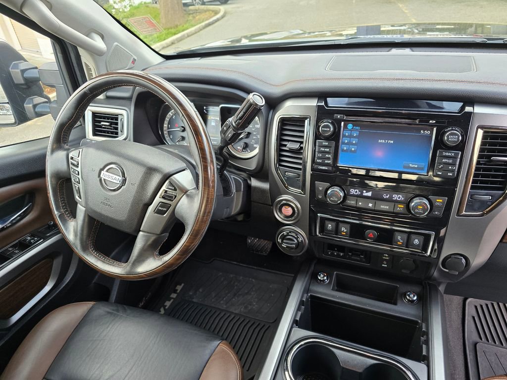 Used 2016 Nissan Titan Platinum Reserve image 10