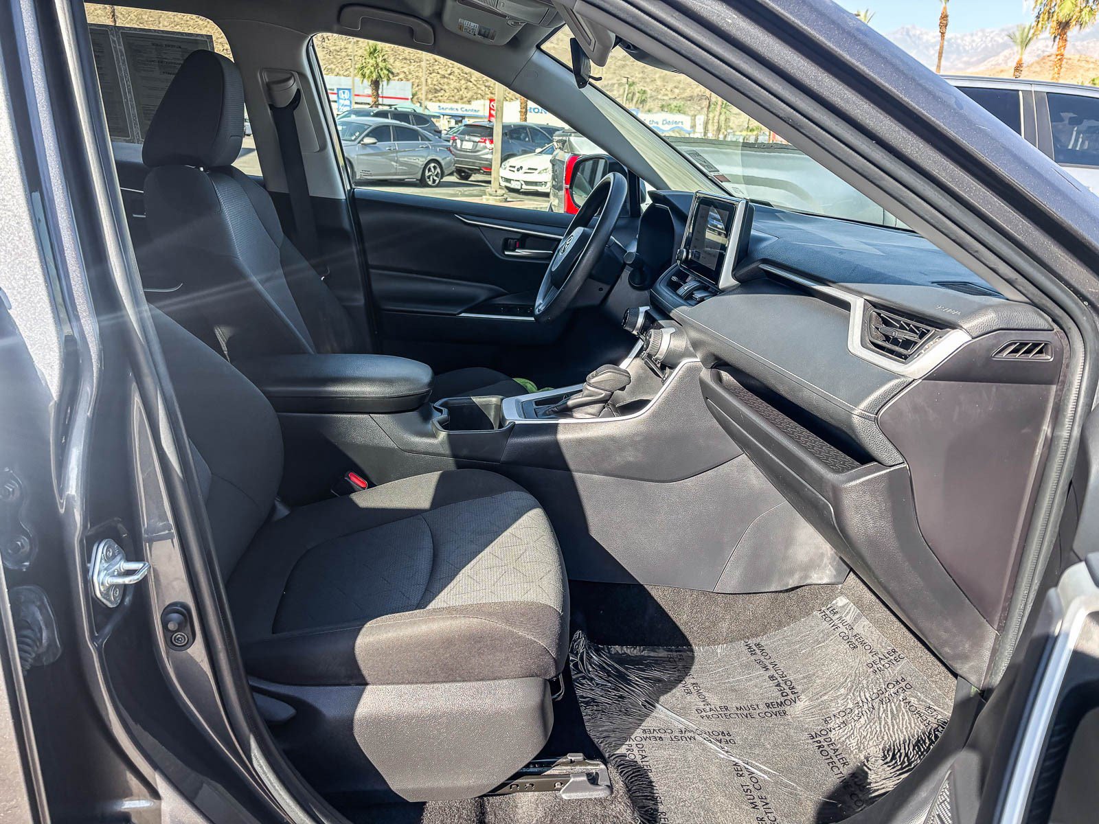 Used 2024 Toyota RAV4 XLE FWD image 19