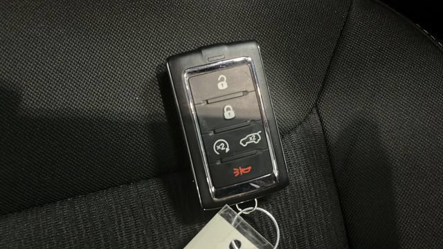 Used 2021 Jeep Grand Cherokee L Laredo w/ Luxury Tech Group I AWD/4WD image 40