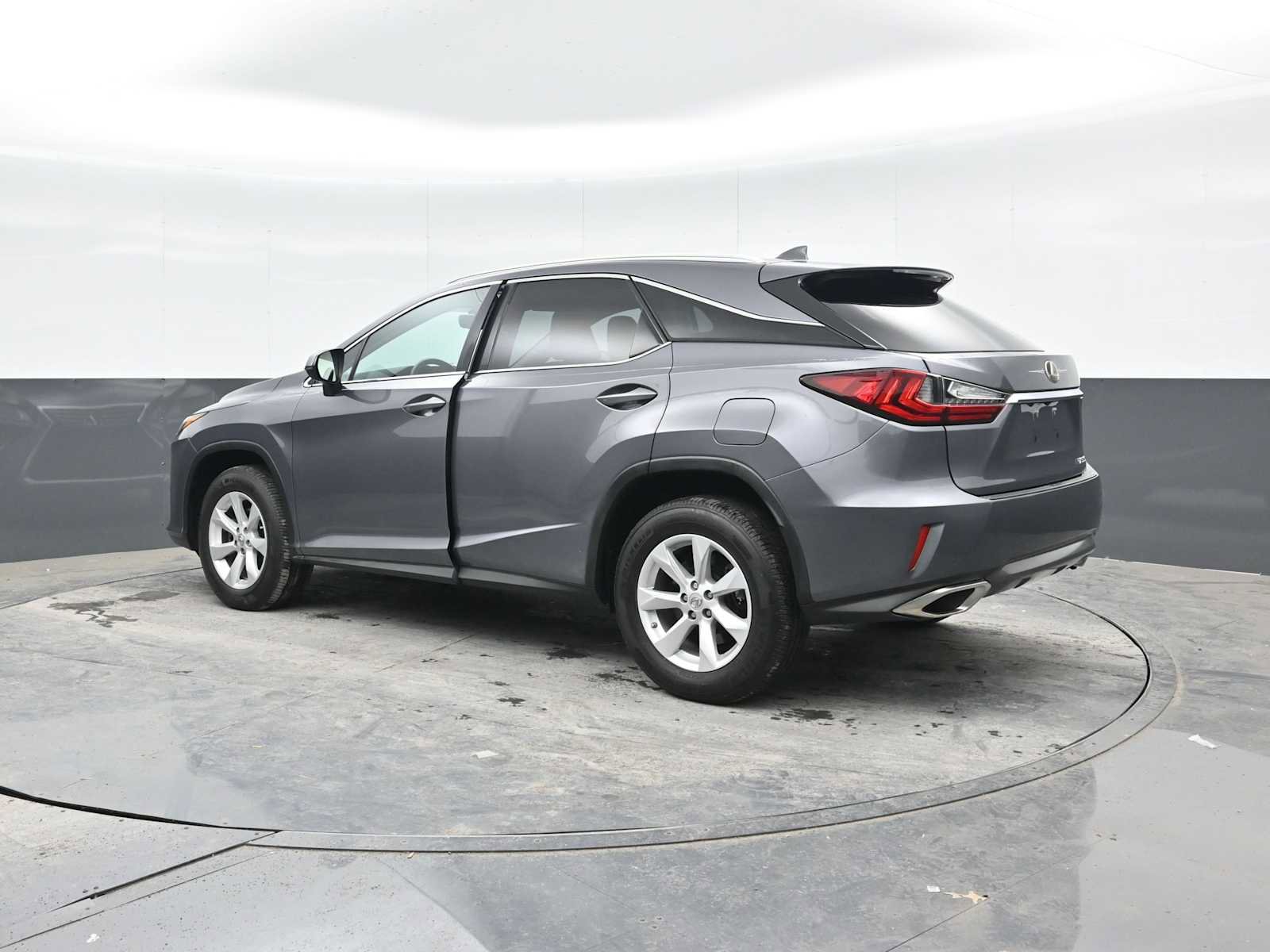 Used 2016 Lexus RX 350 FWD image 2