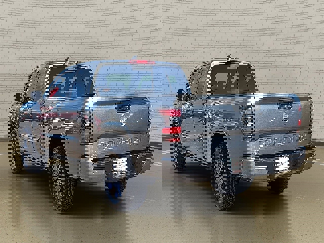 Used 2025 Nissan Frontier SV image 7