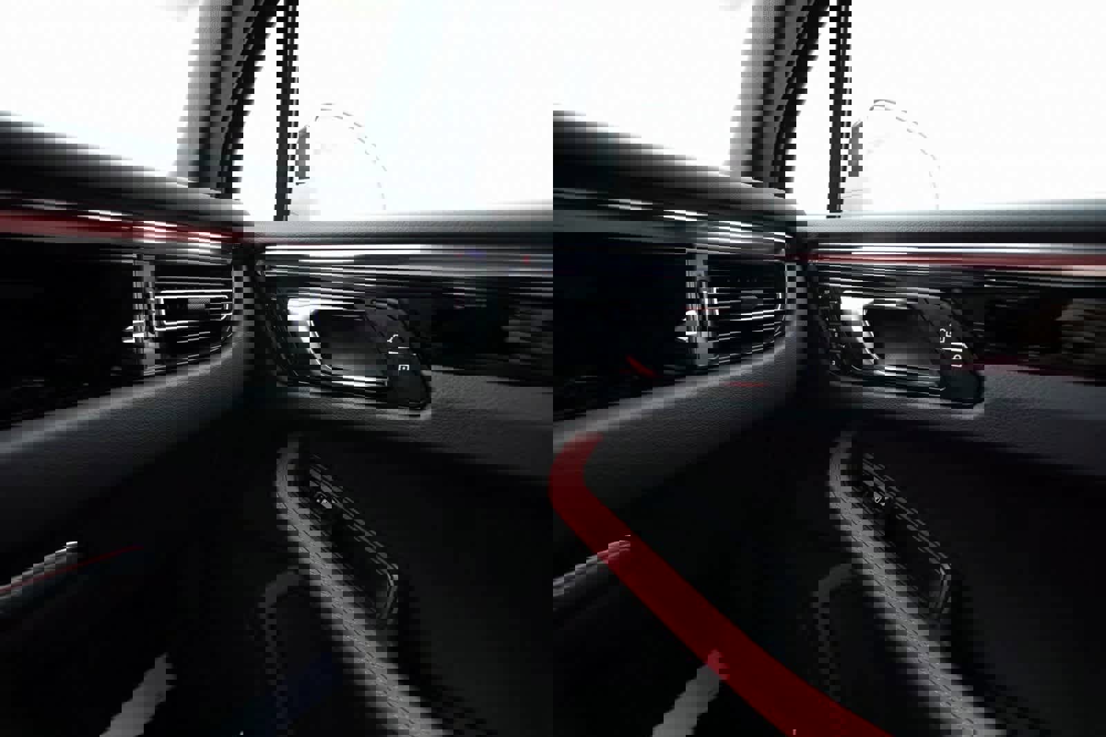 Certified 2025 Porsche Macan image 23