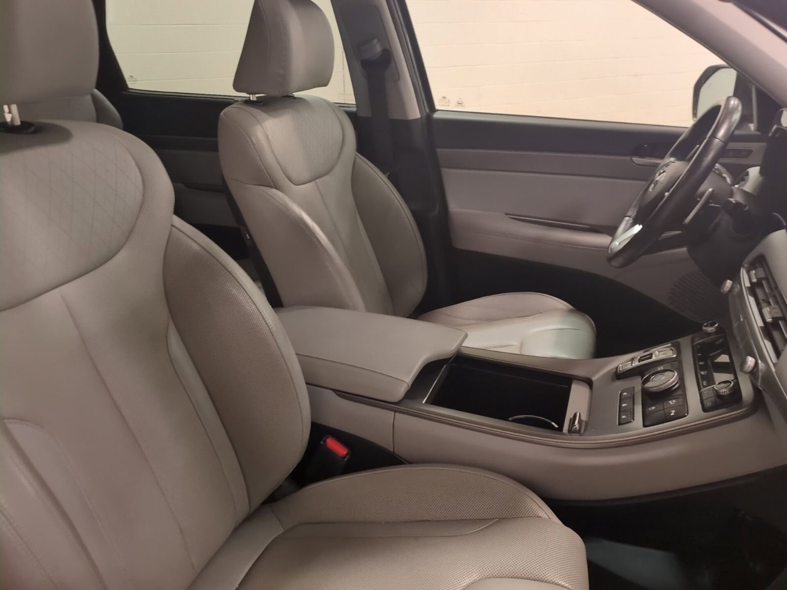 Used 2020 Hyundai Palisade SEL w/ Premium Package image 10