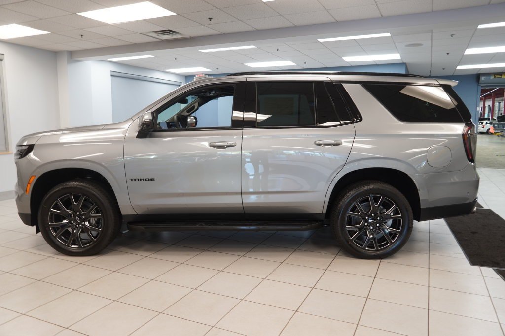 New 2026 Chevrolet Tahoe RST w/ RST Capability Package AWD/4WD image 2