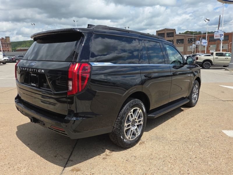 New 2026 Ford Expedition Active AWD/4WD image 7