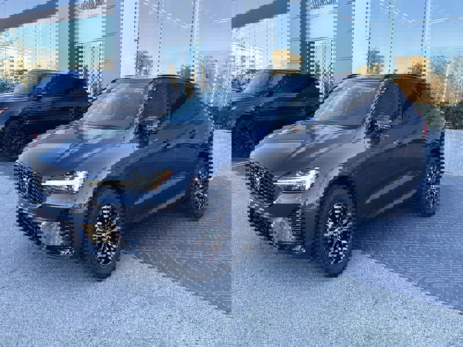 New 2025 Volvo XC60 B5 Core w/ Climate Package image 10