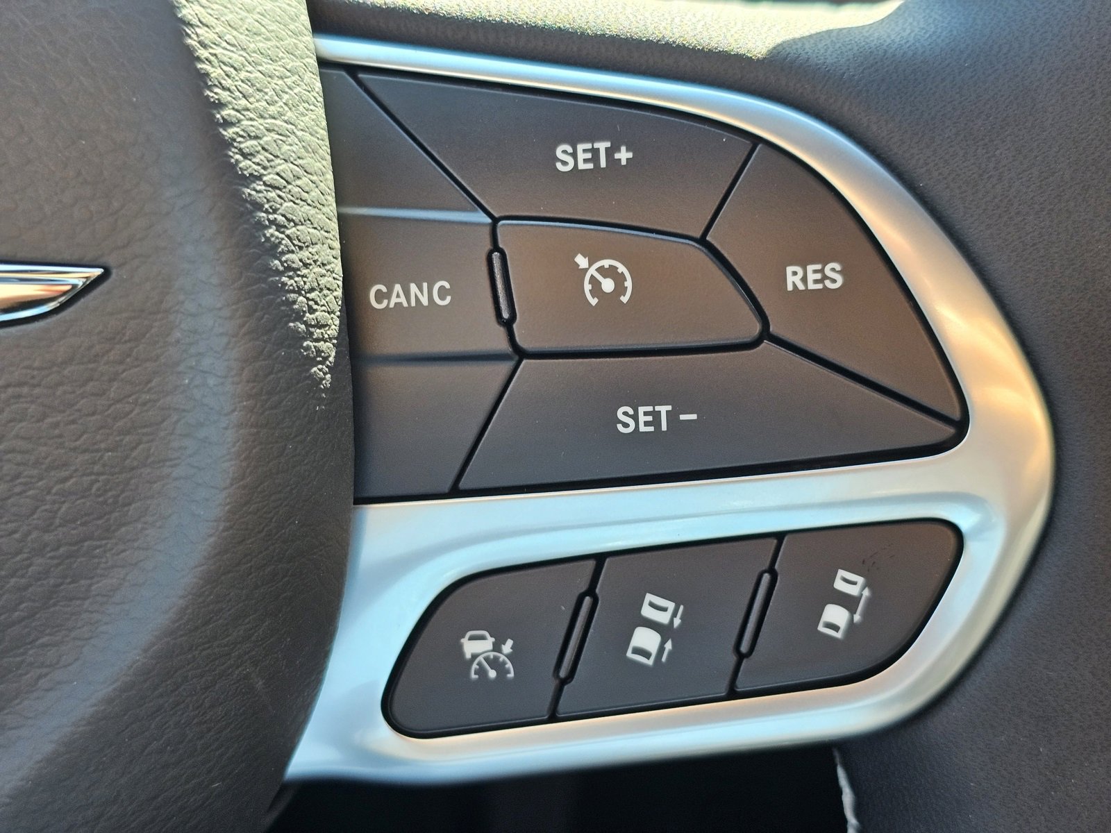 New 2026 Chrysler Voyager LX image 17