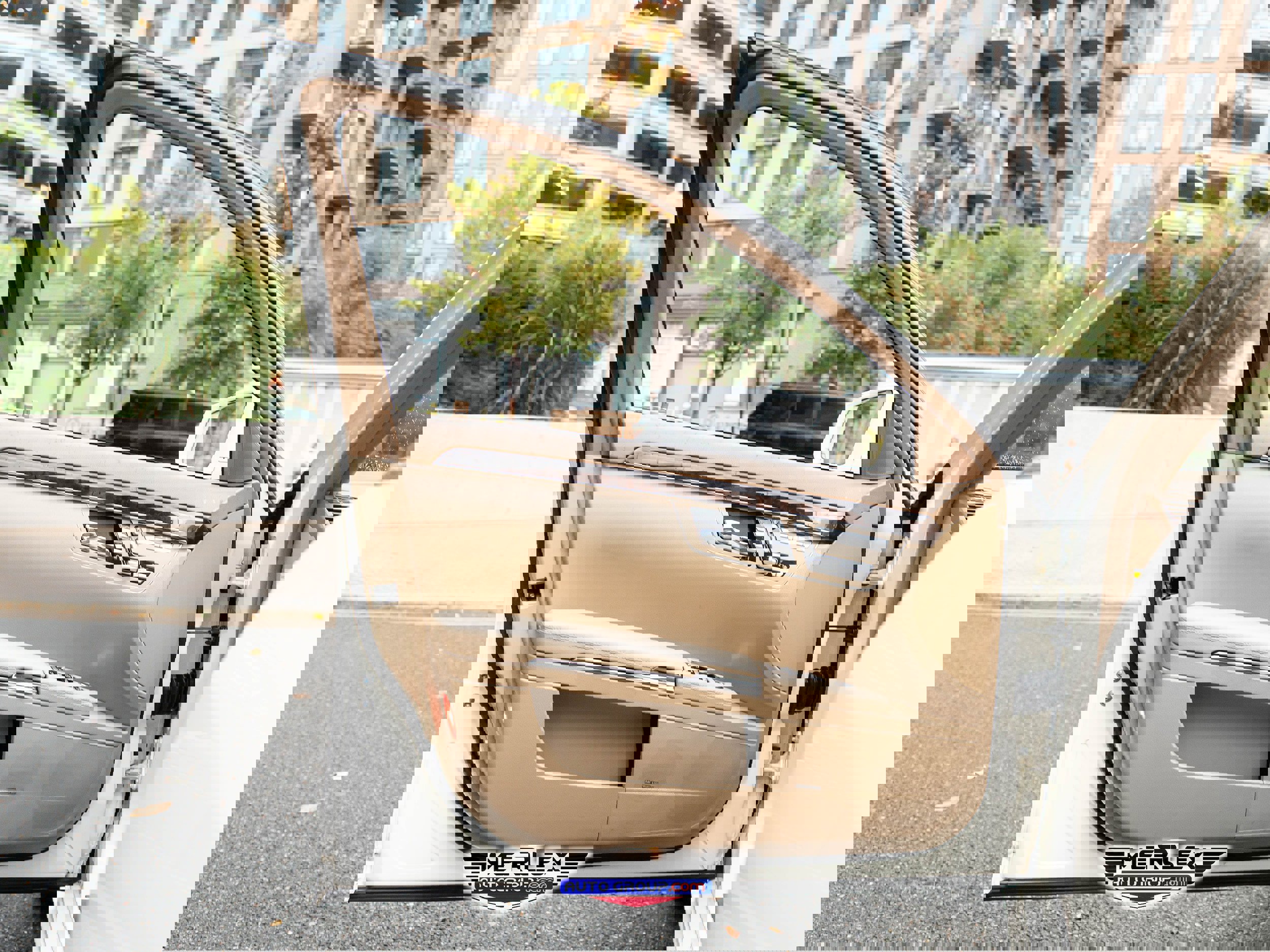 Used 2012 Mercedes-Benz S 550 4MATIC w/ Sport Pkg image 40