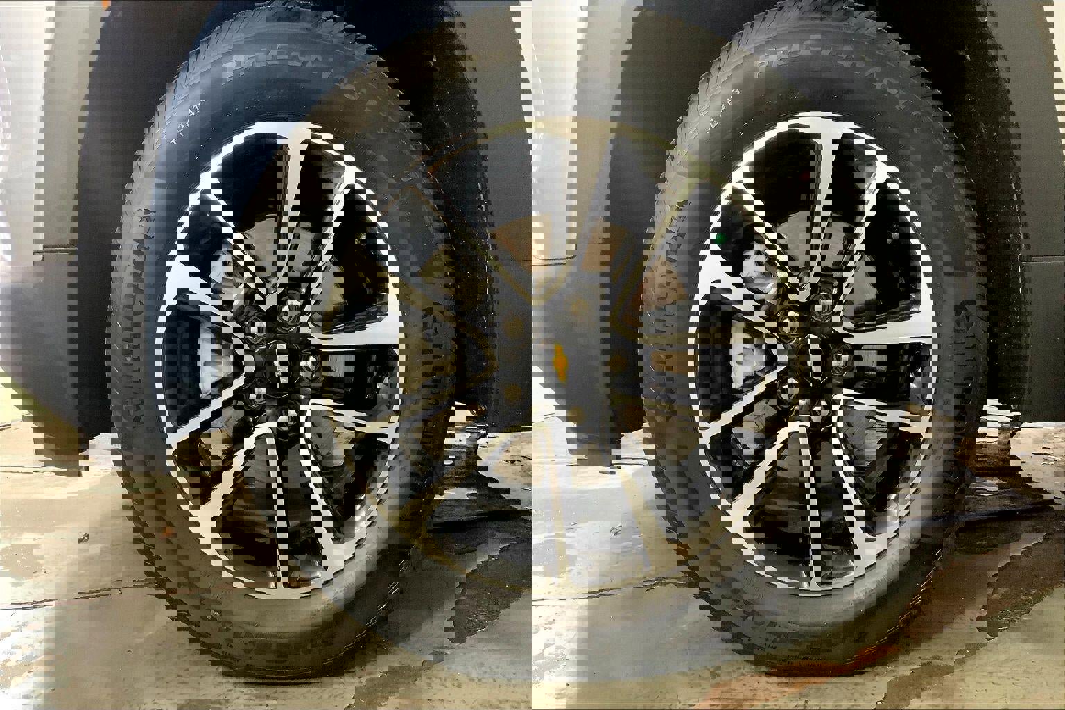 Used 2025 Chevrolet TrailBlazer LT AWD/4WD image 9