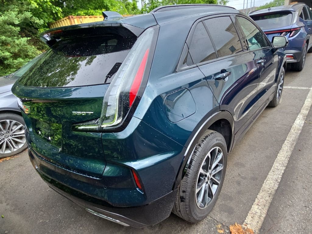 Used 2025 Cadillac XT4 Sport FWD image 6