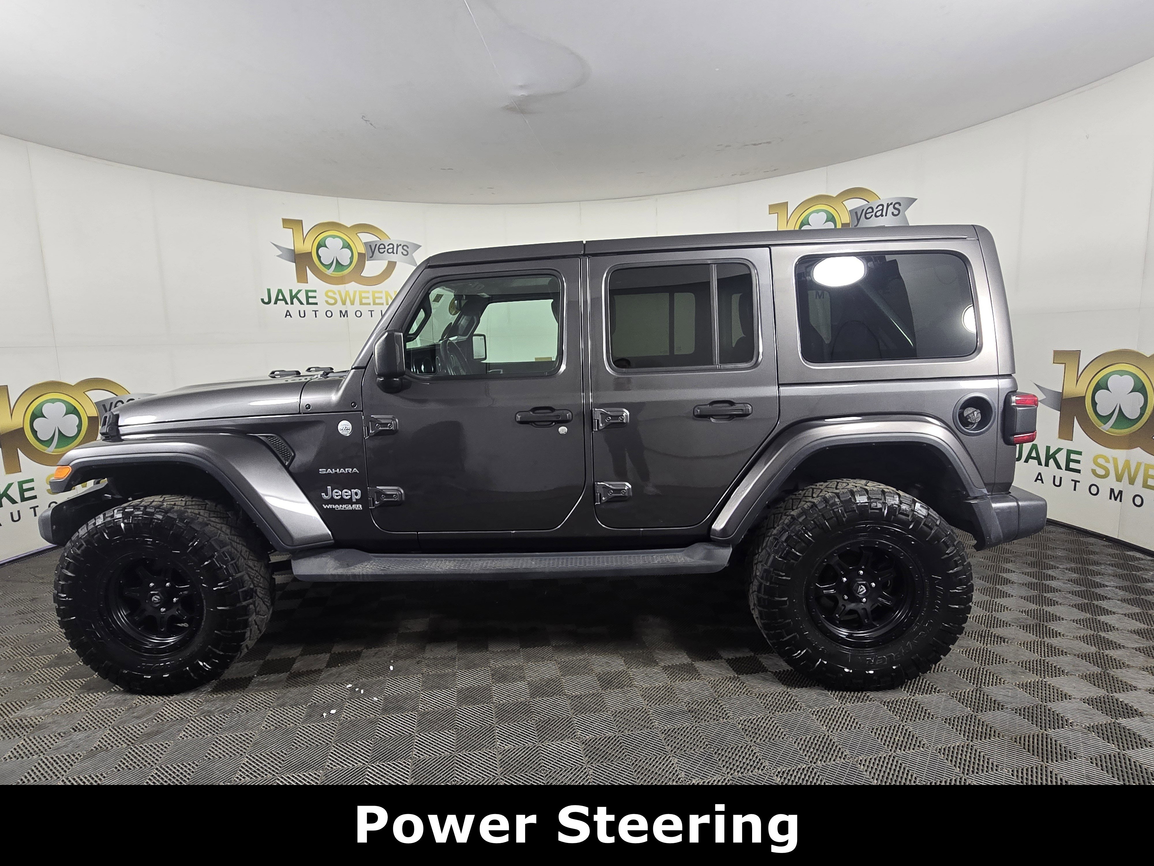 Used 2018 Jeep Wrangler Unlimited Sahara image 6