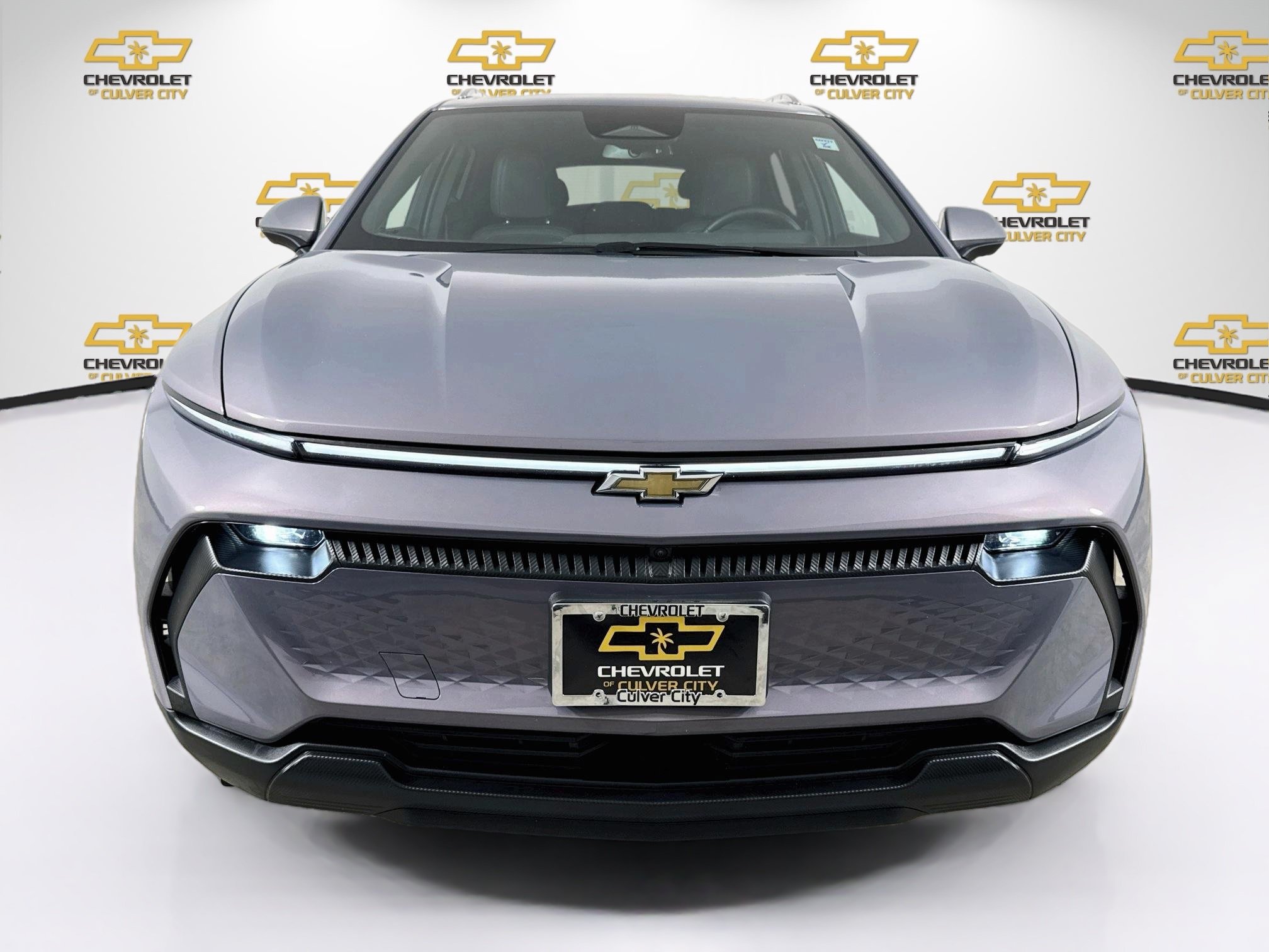 Used 2026 Chevrolet Equinox EV LT w/ LPO, All-Weather Mat Package FWD image 2