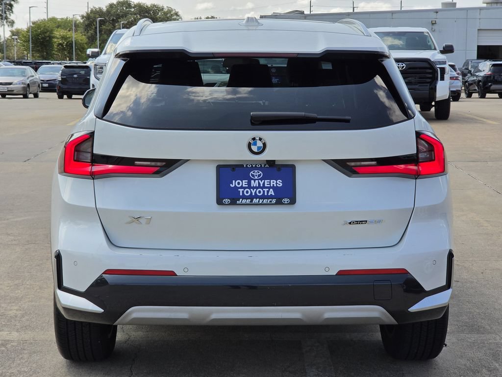 Used 2025 BMW X1 xDrive28i AWD/4WD image 8