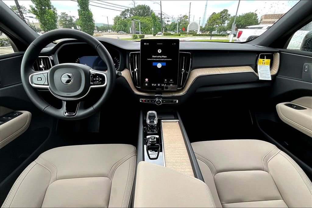 New 2026 Volvo XC60 B5 Plus w/ Protection Package Premier AWD/4WD image 9