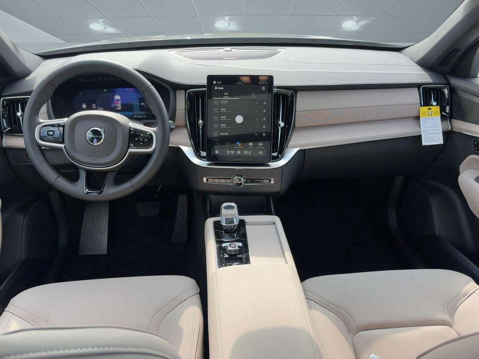 New 2026 Volvo XC90 B6 Plus w/ Protection Package image 17