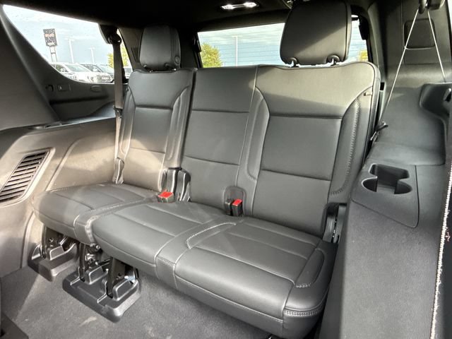 Used 2026 GMC Yukon Denali w/ Denali Reserve Package AWD/4WD image 12