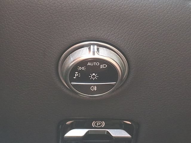 Used 2023 Mercedes-Benz GLC 300 4MATIC image 27