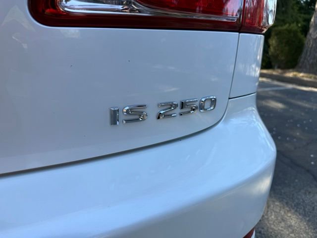 Used 2011 Lexus IS 250 w/ Premium Pkg Value Edition image 31