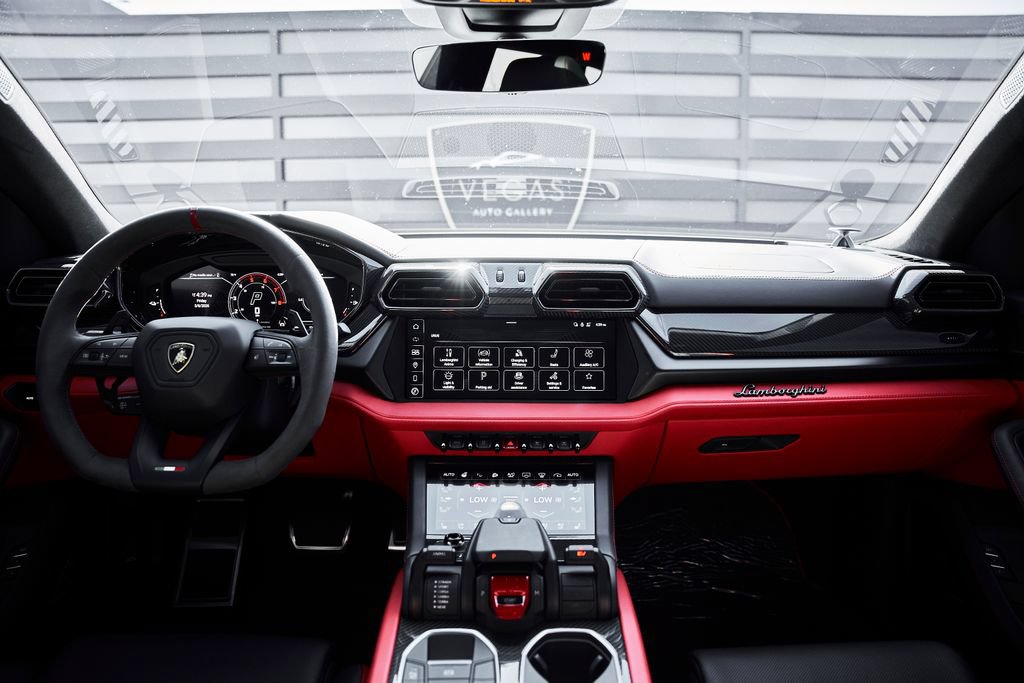 Used 2025 Lamborghini Urus S AWD/4WD image 50