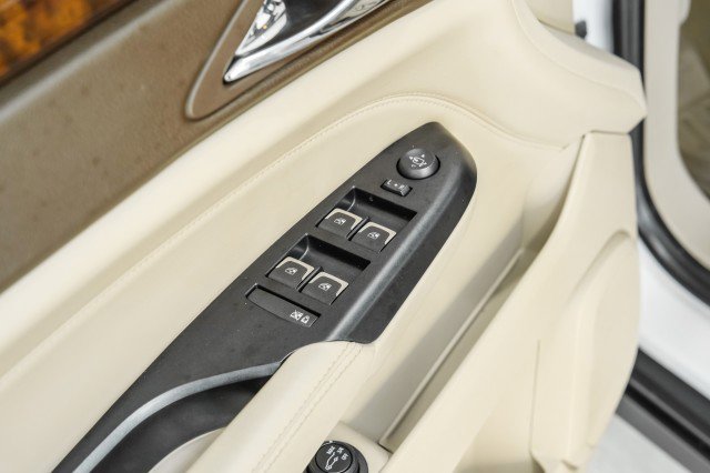 Used 2014 Cadillac SRX Luxury w/ Driver Awareness Package image 47