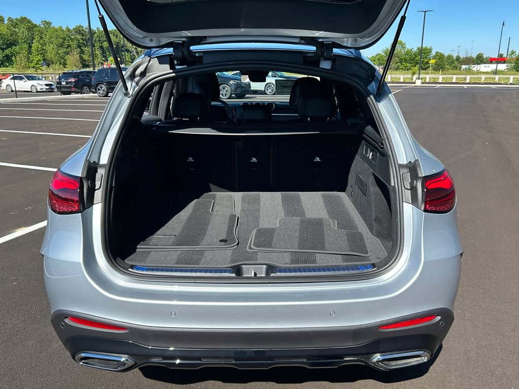 New 2026 Mercedes-Benz GLC 300 4MATIC image 7