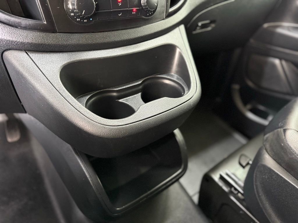 Used 2018 Mercedes-Benz Metris w/ Blind Spot Assist Package image 41