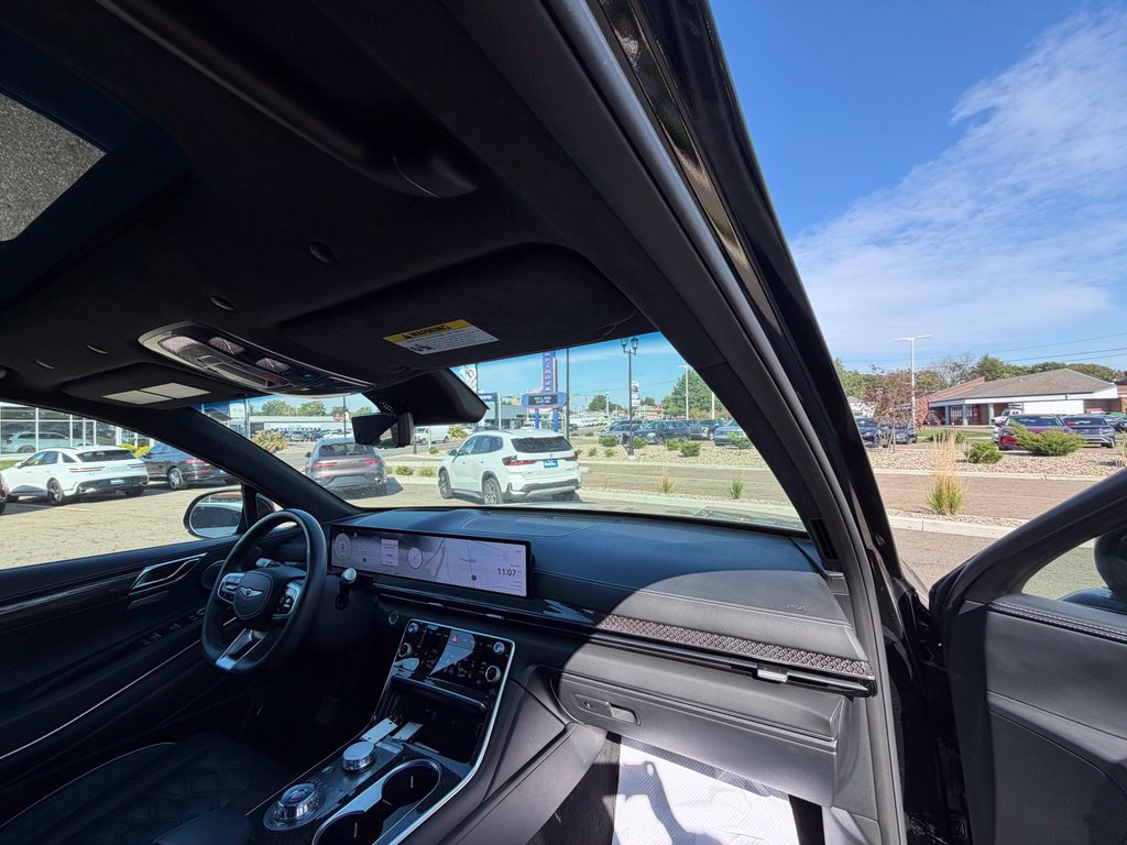 Used 2025 Genesis GV80 3.5T e-SC AWD/4WD image 10