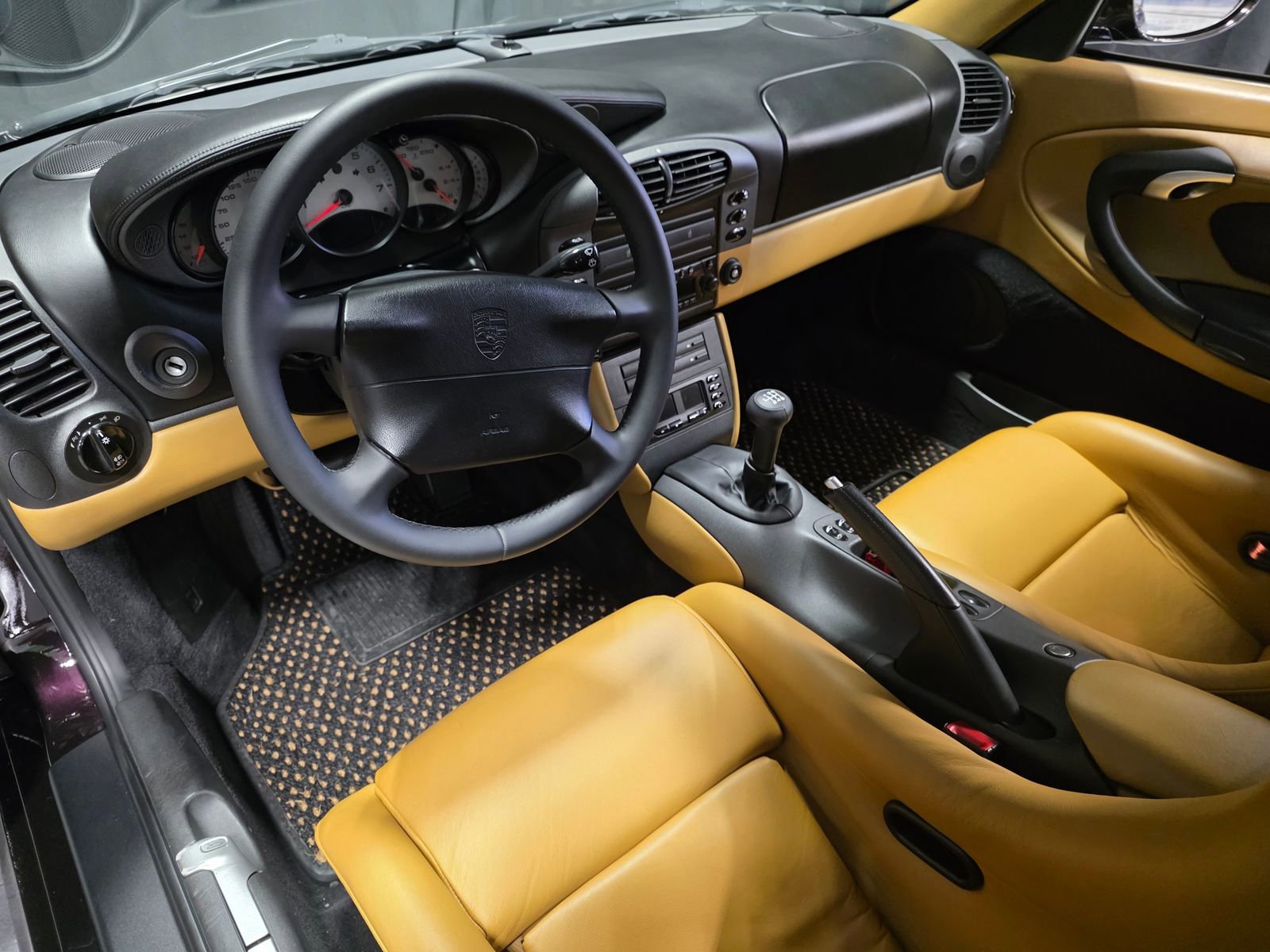 Used 1999 Porsche 911 Carrera RWD image 5