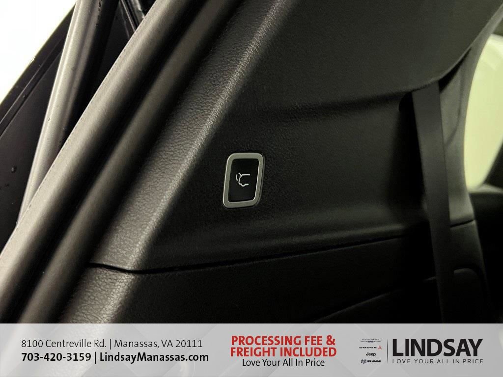 New 2026 Chrysler Voyager LX image 7