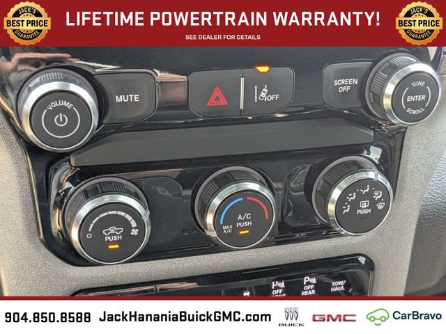Used 2025 RAM 1500 Warlock AWD/4WD image 22