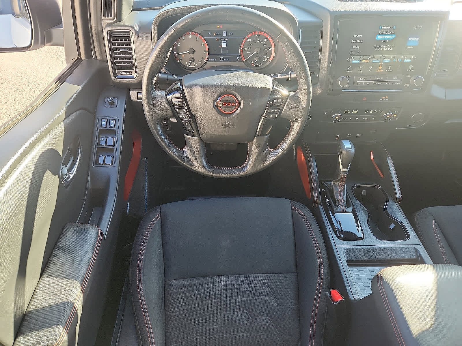 Used 2022 Nissan Frontier PRO-4X w/ Technology Package image 13