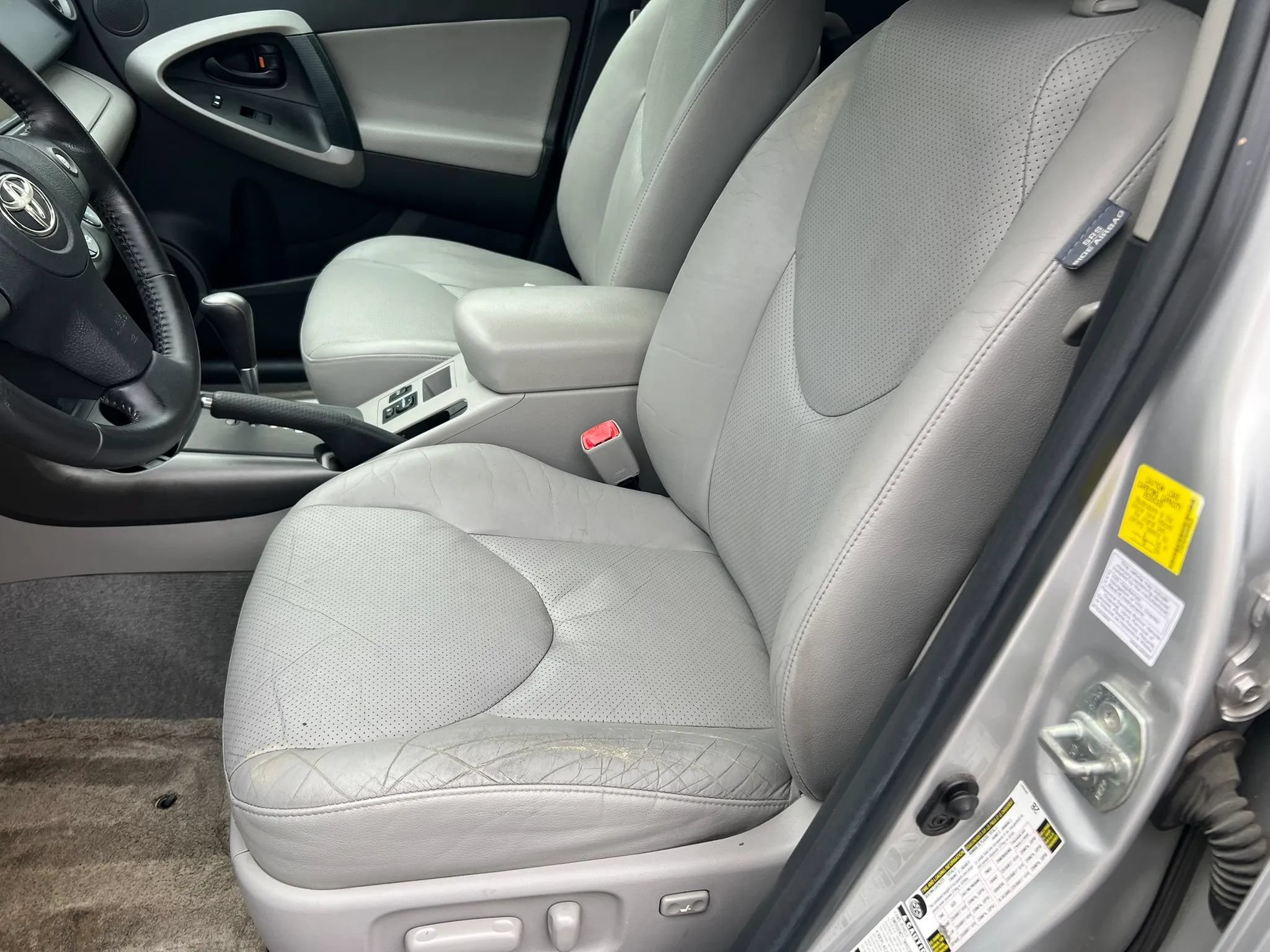 Used 2010 Toyota RAV4 Limited AWD/4WD image 12