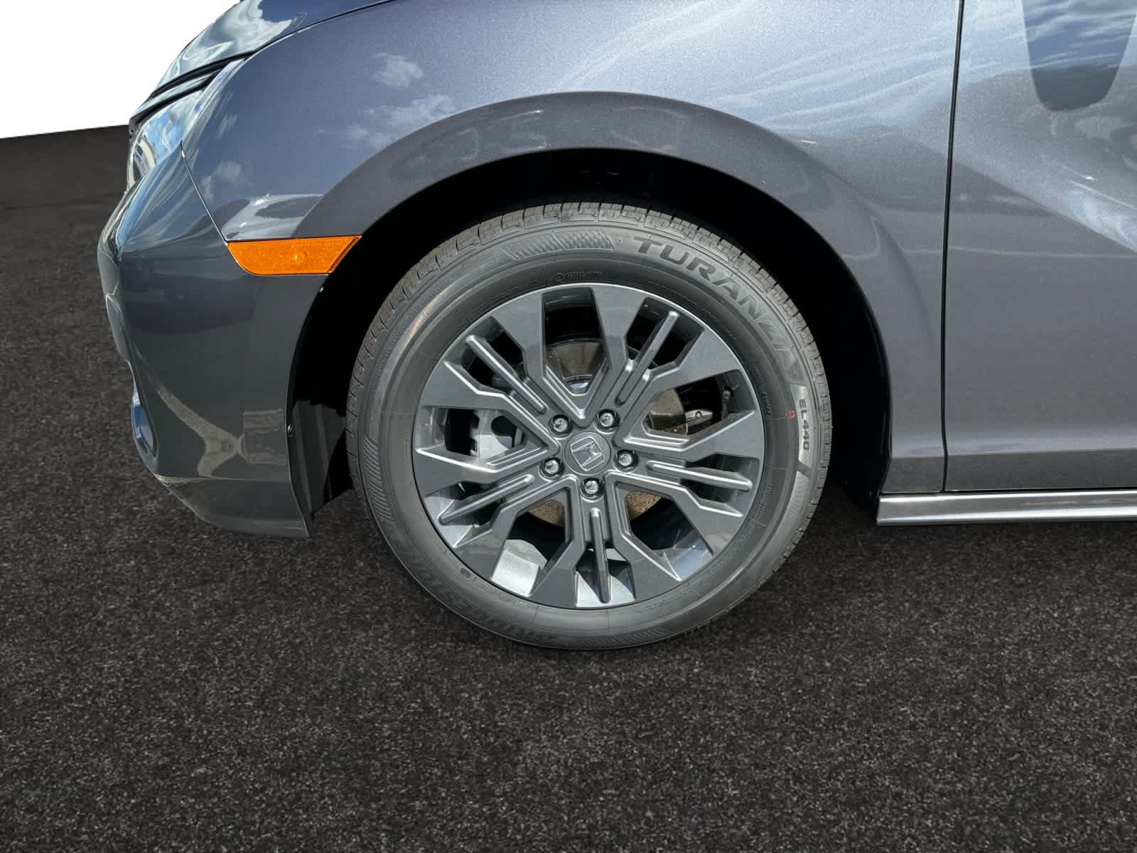 New 2026 Honda Odyssey Touring image 19