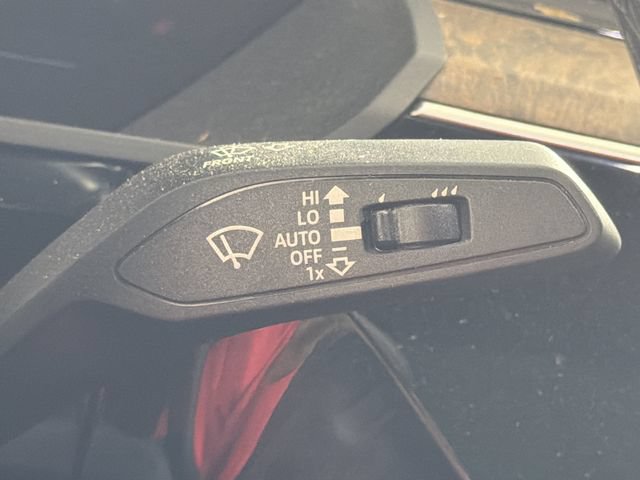 Used 2022 Audi e-tron Premium Plus AWD/4WD image 8