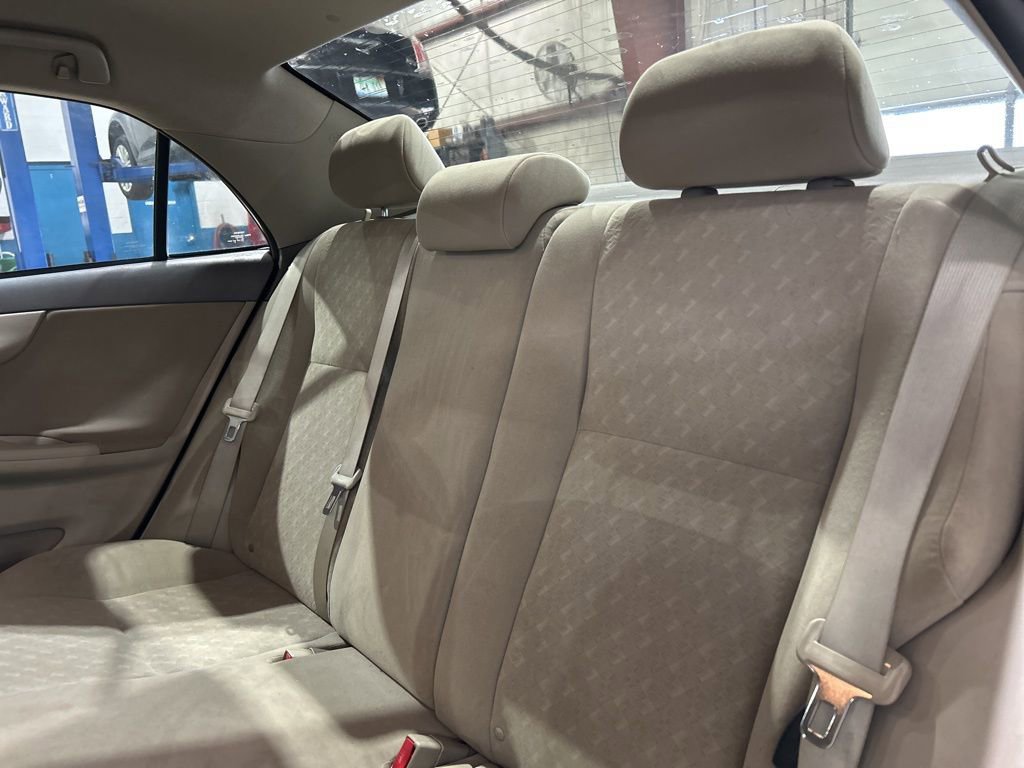 Used 2010 Toyota Corolla Base image 20