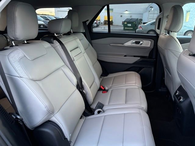 New 2025 Ford Explorer Active w/ Active Comfort Package image 22