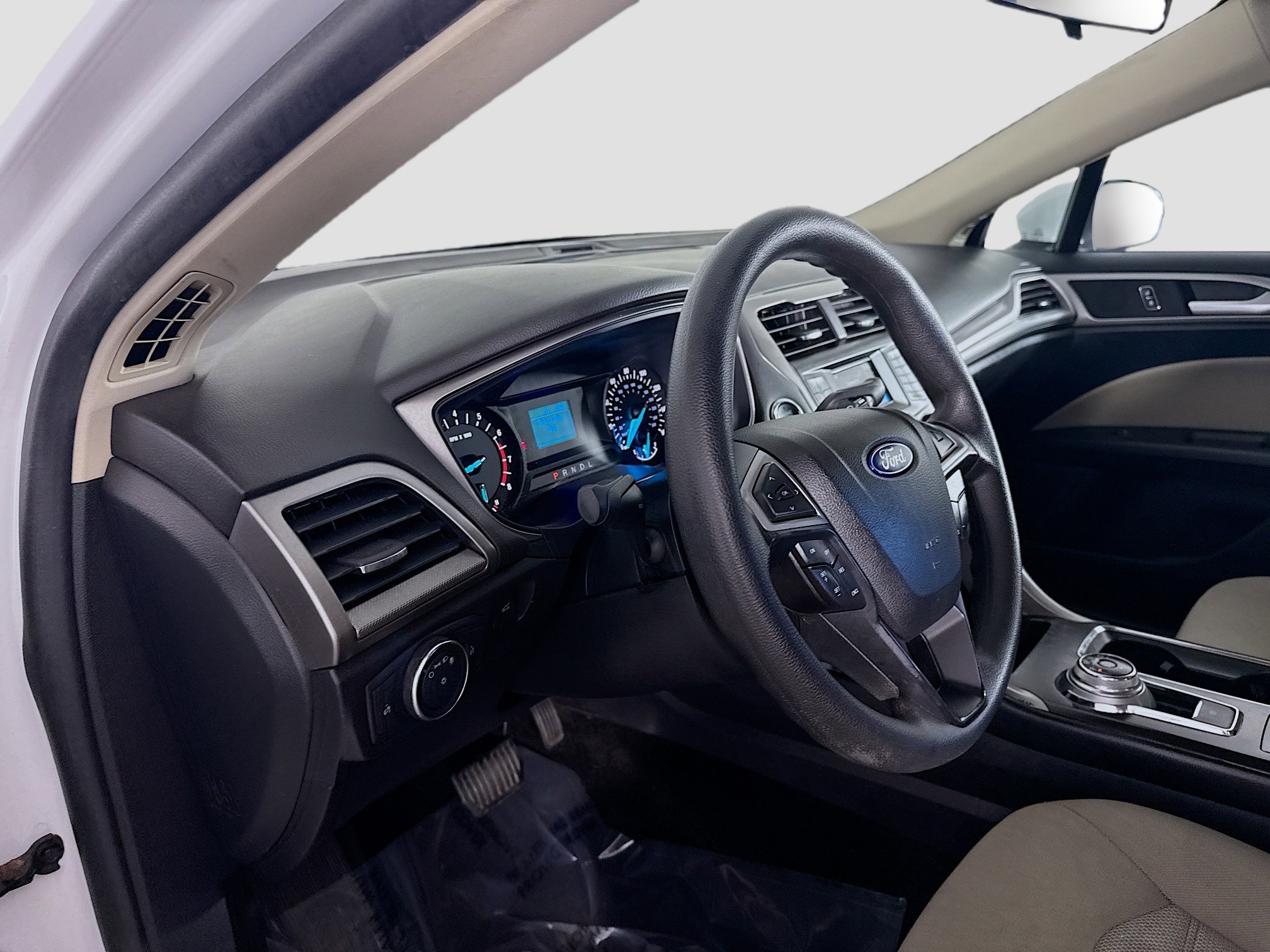 Used 2018 Ford Fusion S image 23