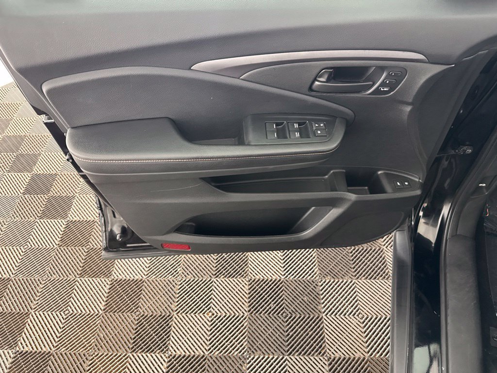 Certified 2022 Honda Pilot TrailSport image 20