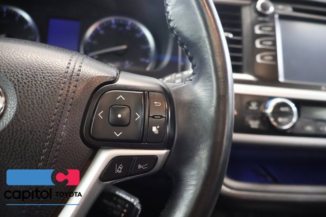 Certified 2018 Toyota Highlander SE AWD/4WD image 19