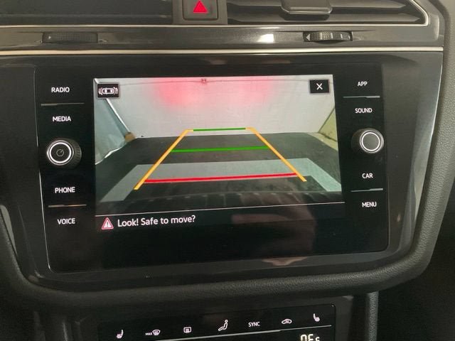 Certified 2024 Volkswagen Tiguan SE AWD/4WD image 23