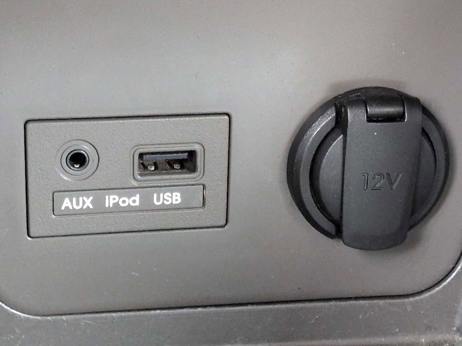 Used 2013 Hyundai Accent GLS FWD image 26