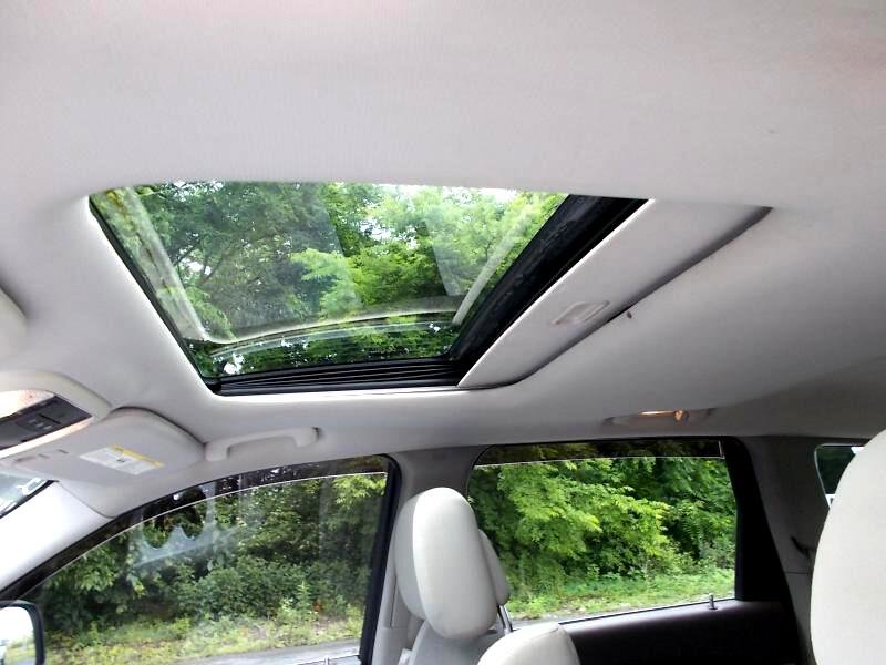 Used 2012 Jeep Grand Cherokee Laredo w/ Laredo E Group image 29