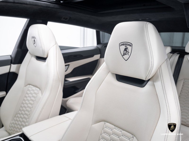 Used 2022 Lamborghini Urus image 30