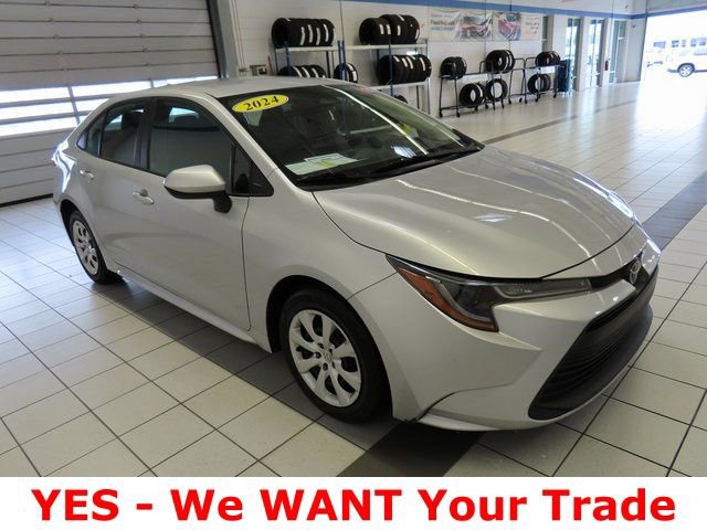 Used 2024 Toyota Corolla LE image 17
